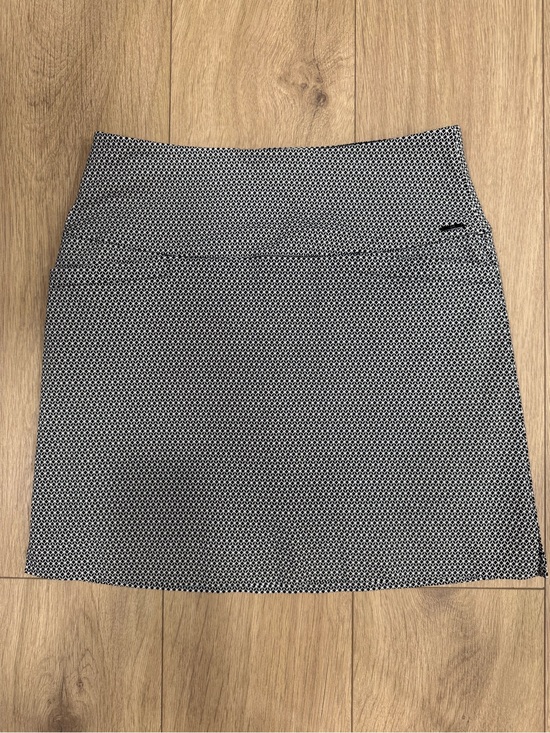 S.C. & Co. Dresses & Skirts - S.C. & Co. Black White Geometric Skort Built In Shorts Size M